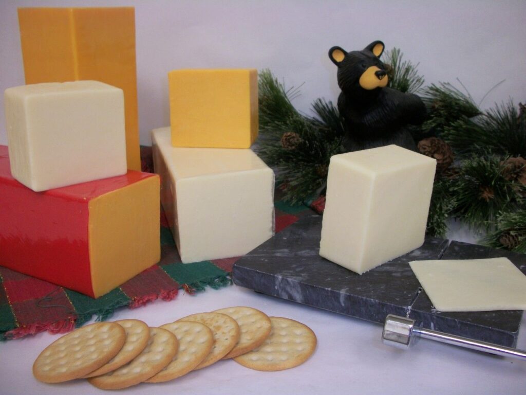 Klema's Seguins Cheese curds in Marinette, WI (6)