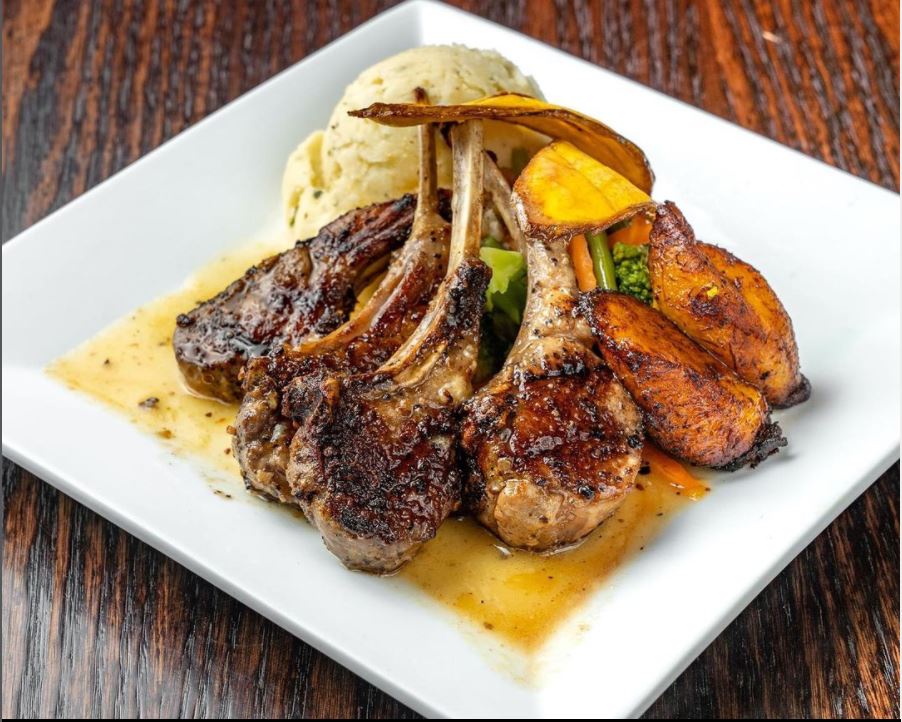 Breezes Island Grill Restaurant & Lounge in Baldwin, NY (2)