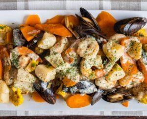 Breezes Island Grill Restaurant & Lounge in Baldwin, NY (4)