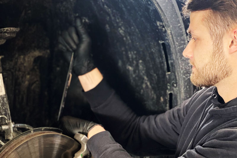 Landry's Automotive Service in Wauwatosa, WI (3)