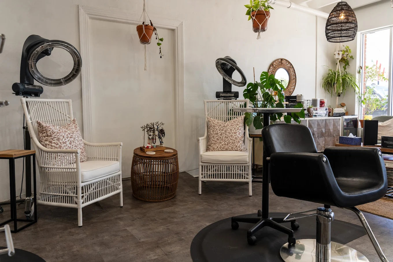 Suri and Noreen Salon in Tequesta, FL (4)