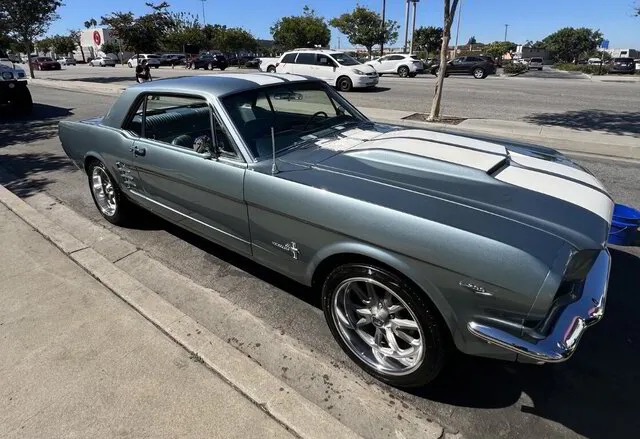 KeepItMovin Mobile Detailing in Santa Monica, CA (3)