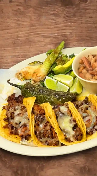 Mi Pueblo Mexican Restaurant in Yoakum, TX (5)