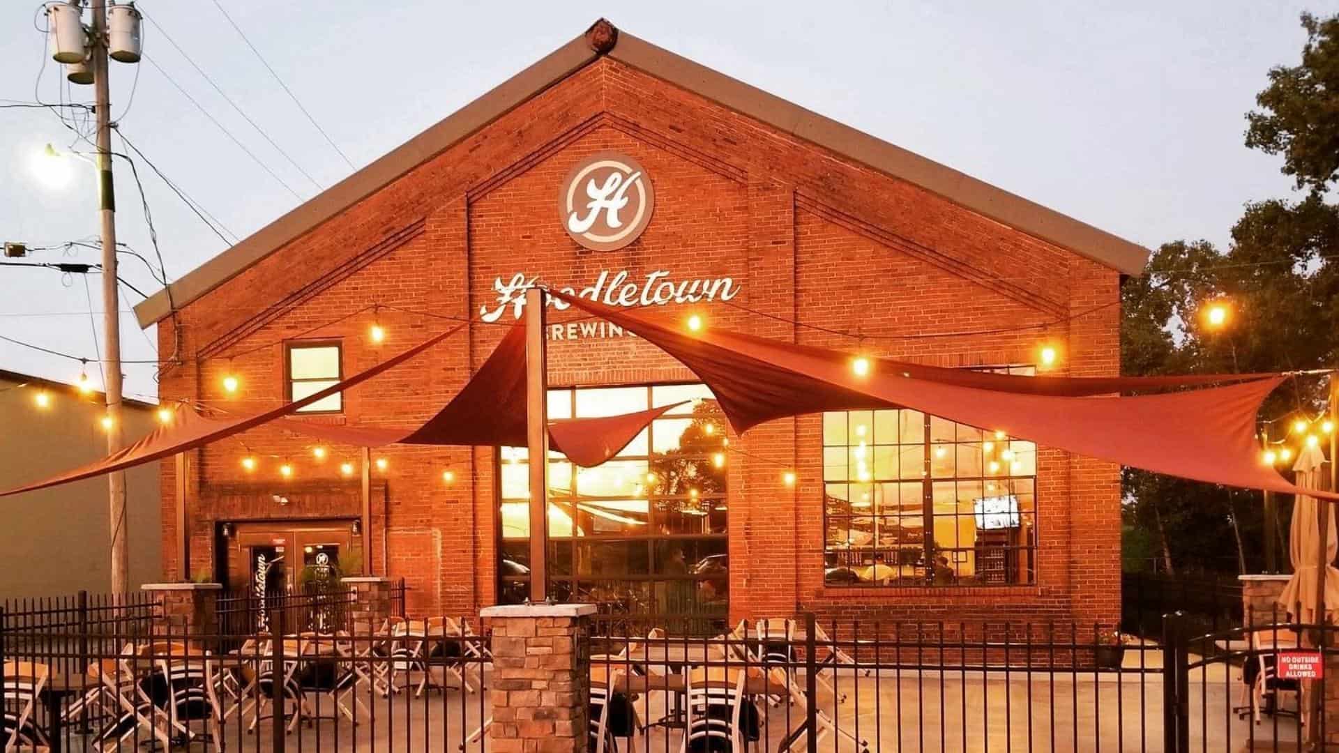Hoodletown Brewing Co in Dover, OH
