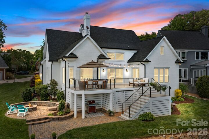 Victoria Baughman Realtor NC and SC in Cornelius, NC (4)