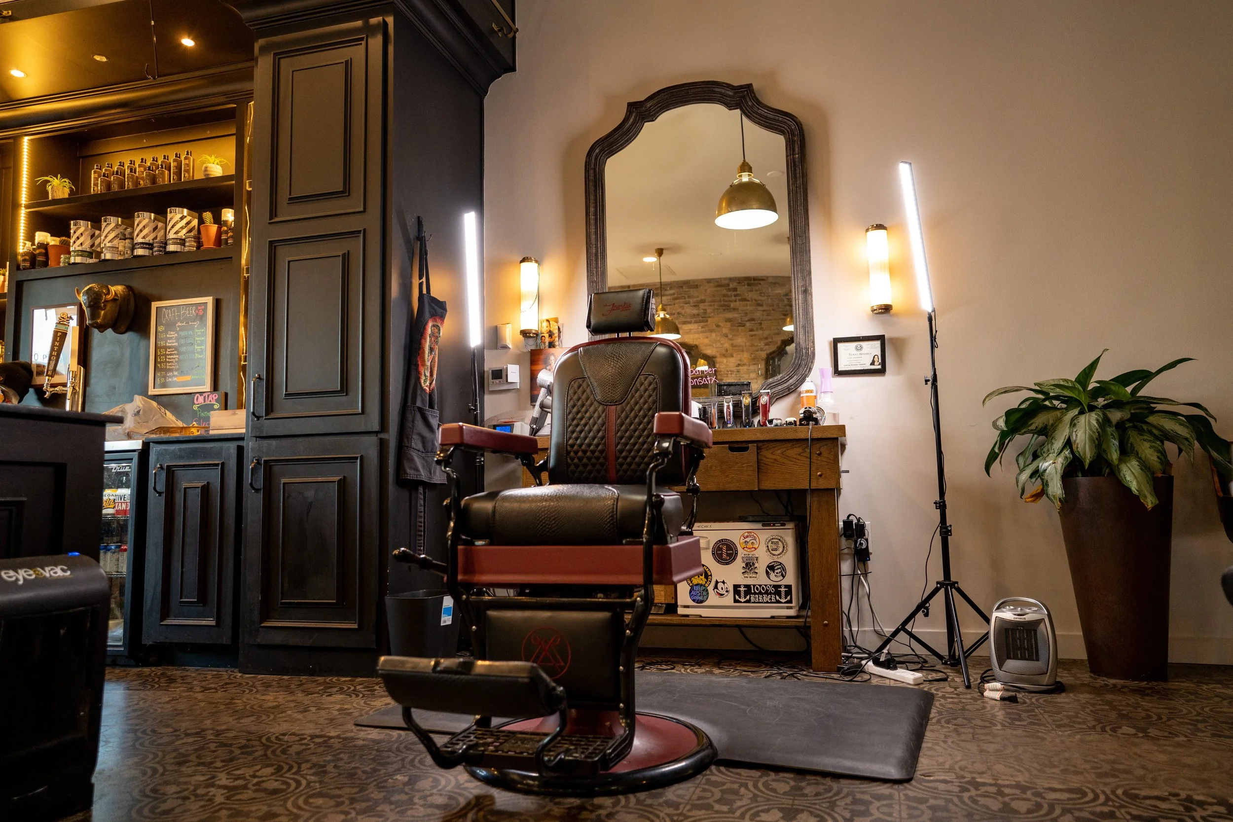Barbon's Barbershop in Austin, TX (4)