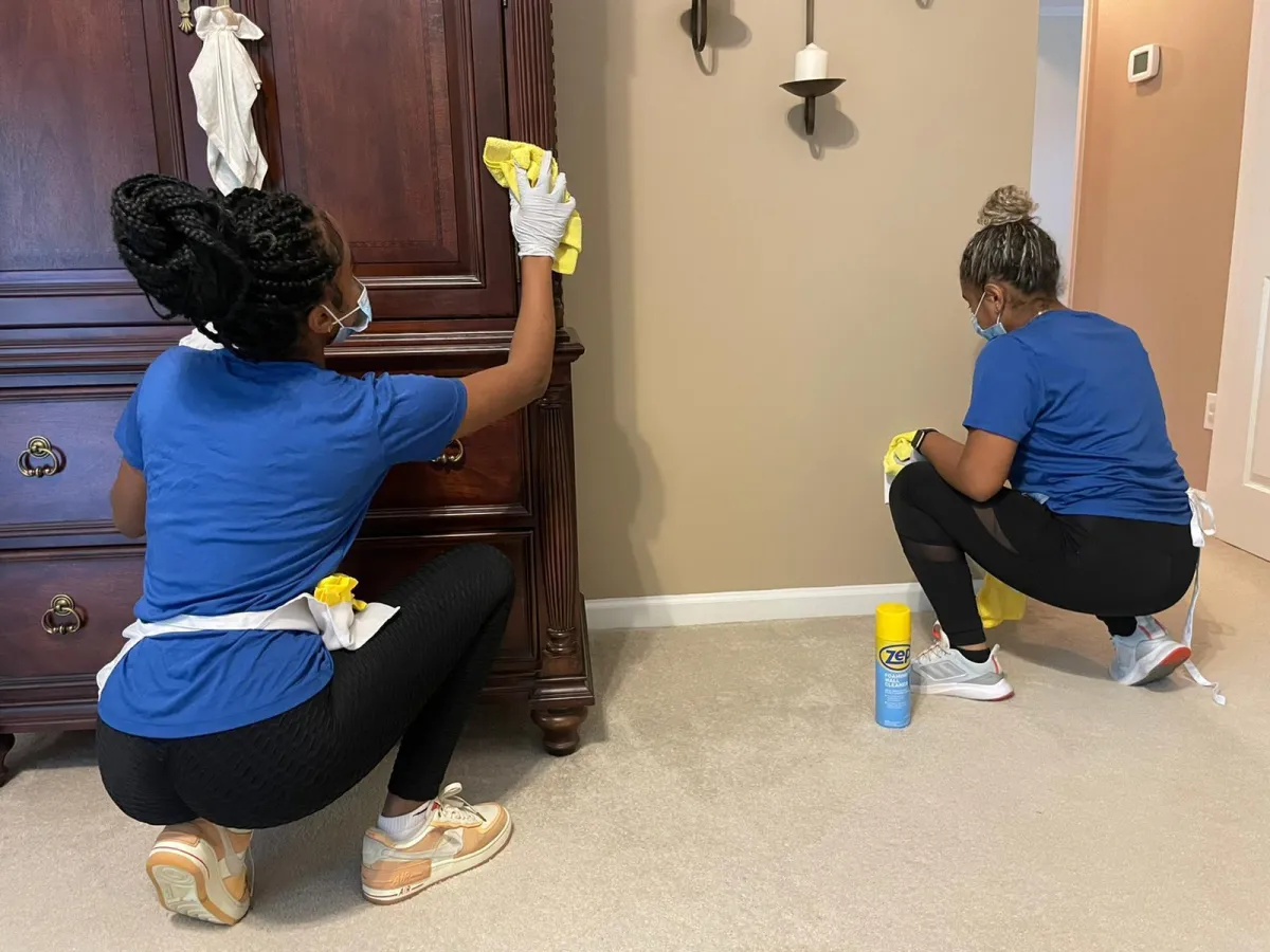 Busy Mom Cleaning in Punta Gorda, FL (2)