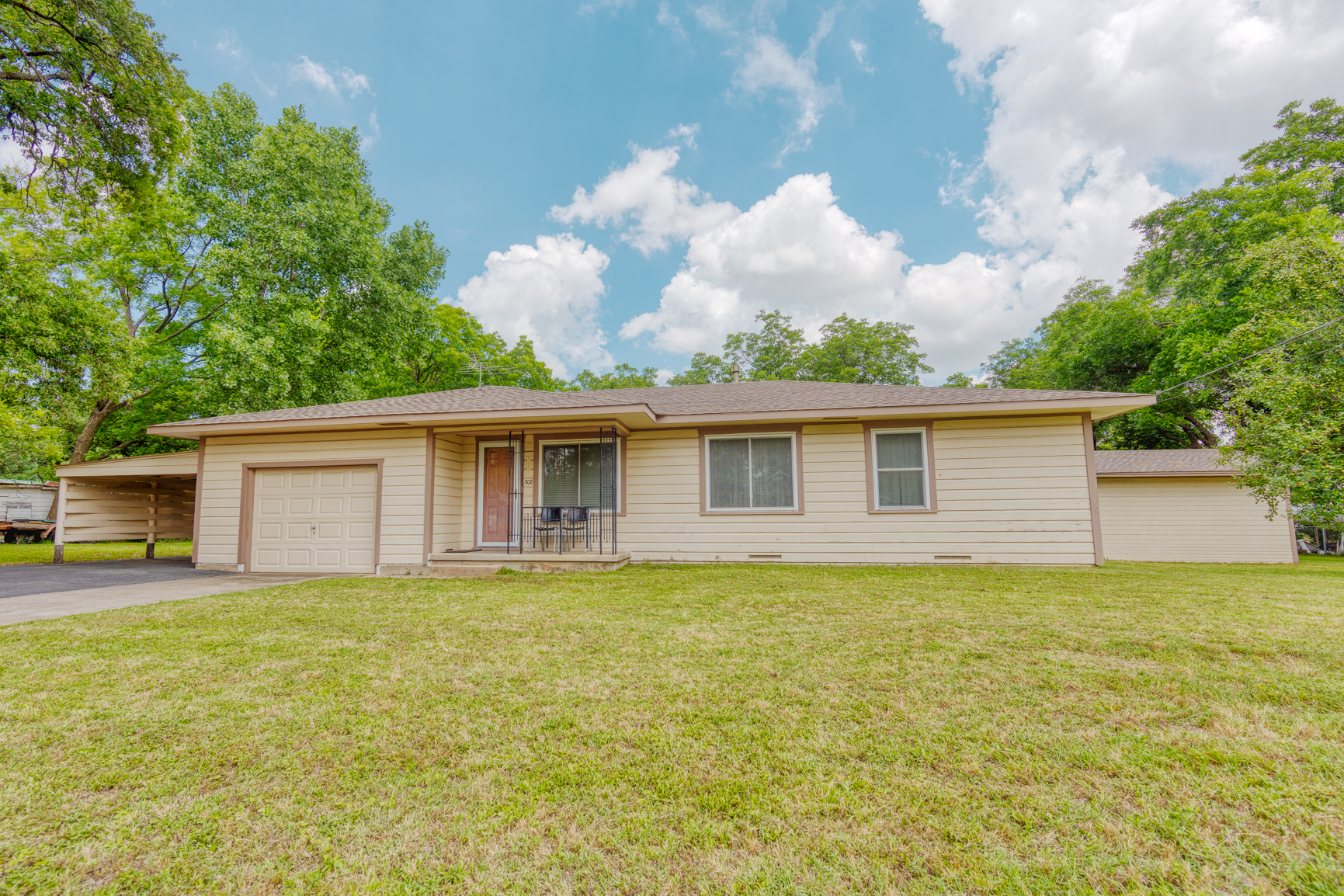 Irick Real Estate Group - Chance Kirby Broker in Tioga, TX (2)