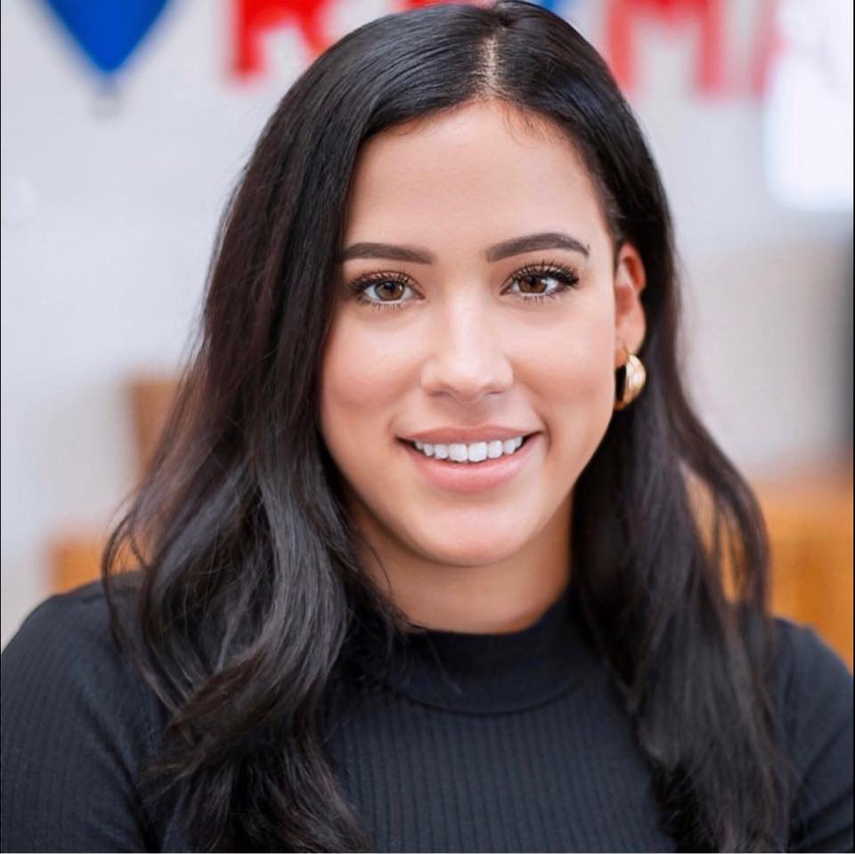Angie Lockowitz REALTOR, RE/MAX 10 in Orland Park, IL