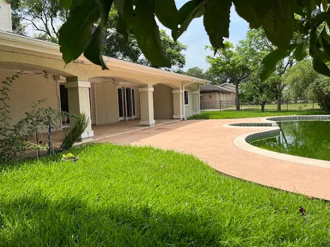 Quick Cuts Landscaping and More in Harlingen, TX (5)