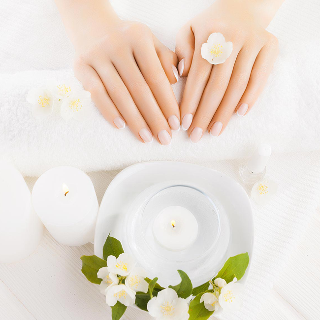 iQ Nails & Spa in Baton Rouge, LA