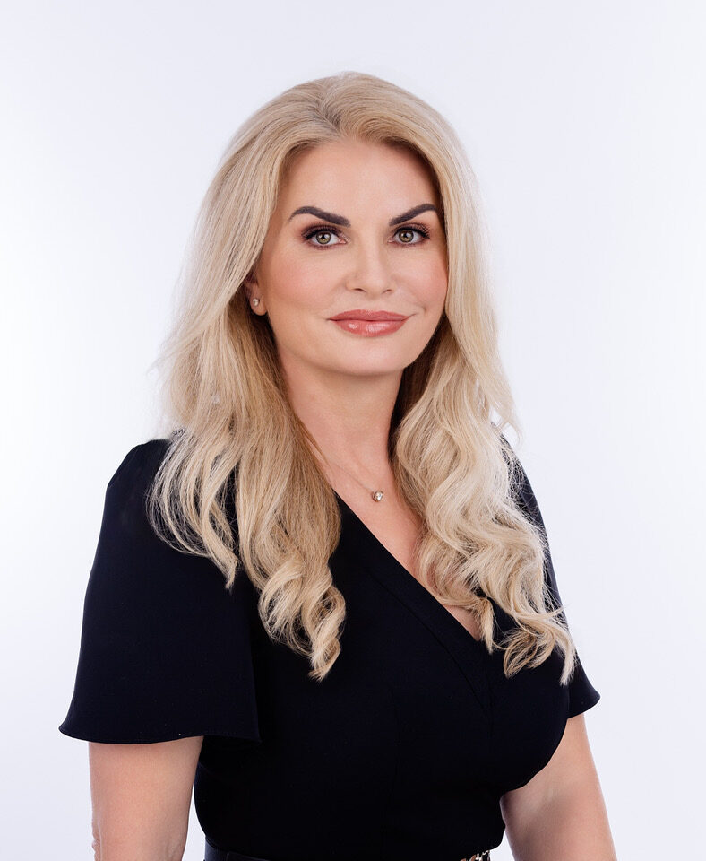 Monica Olah with Monica Sells Property in Daytona Beach, FL (2)
