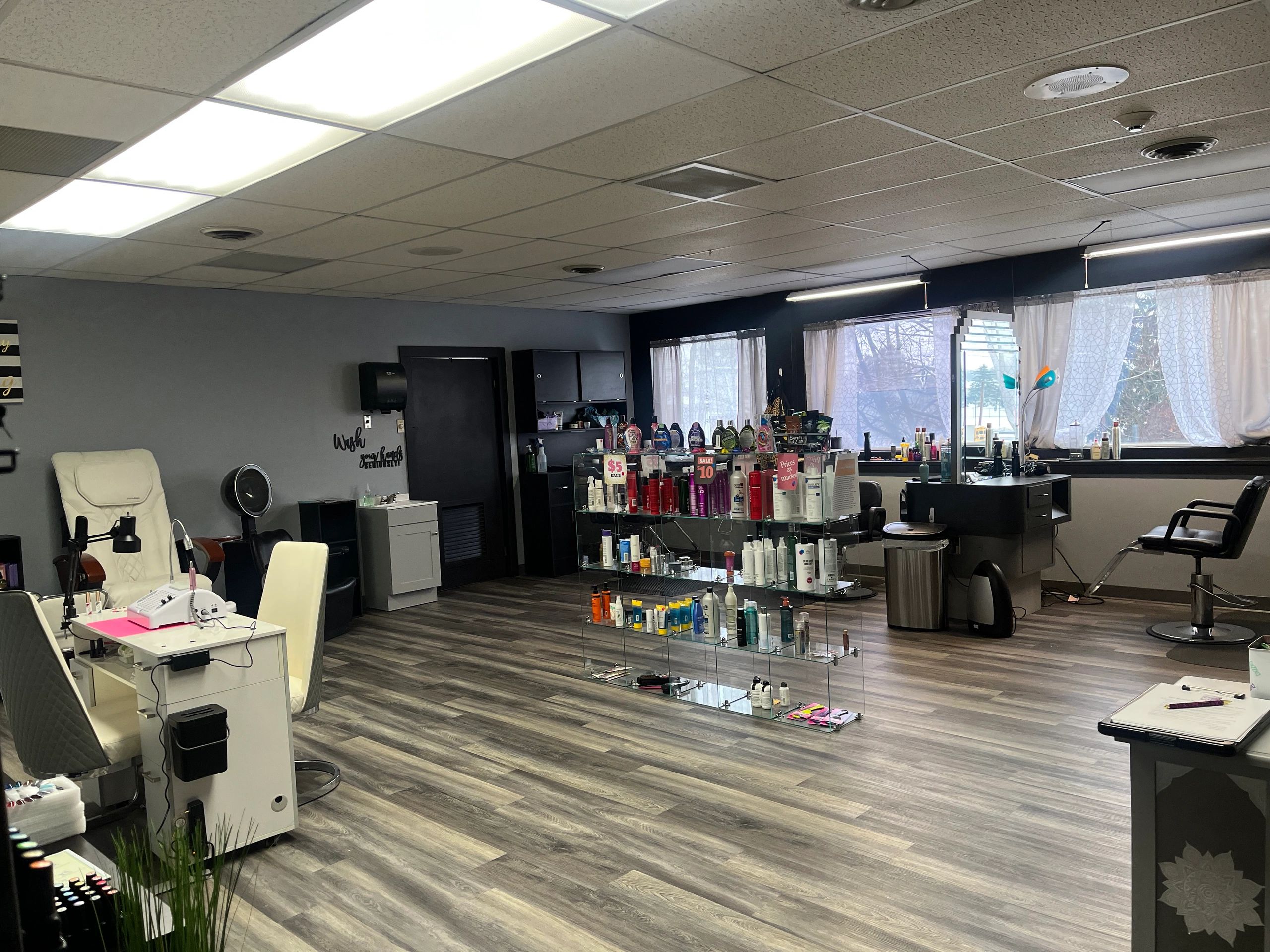 Old School Salon and Spa in Jersey Shore, PA