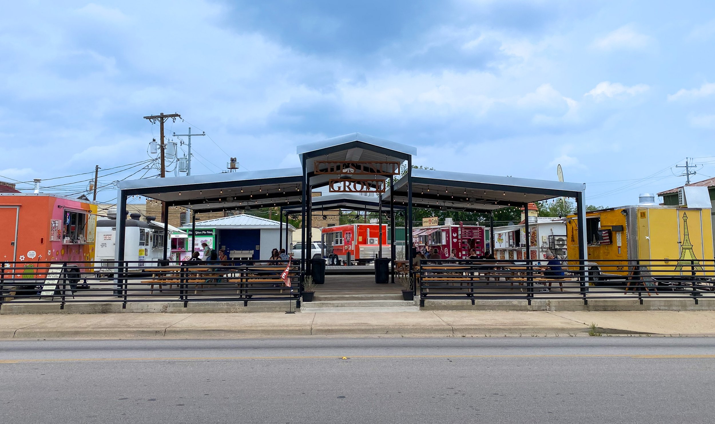 Chestnut Grove Food Truck Court in Bastrop, TX (3)