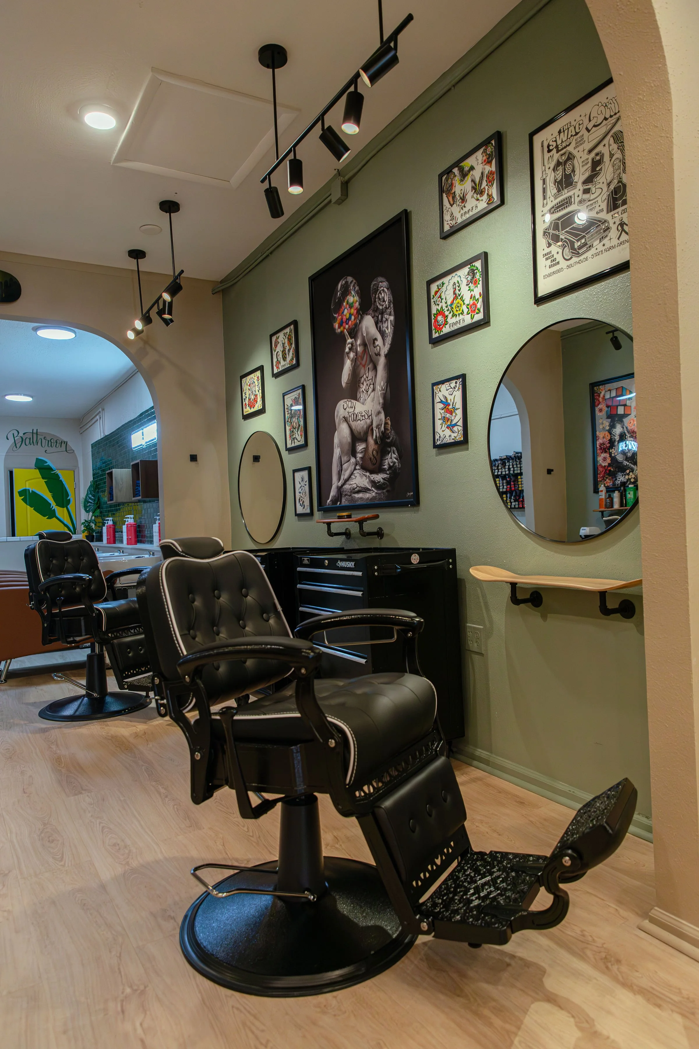 Velvet Edge Salon & Barbershop in St. Petersburg, FL (3)