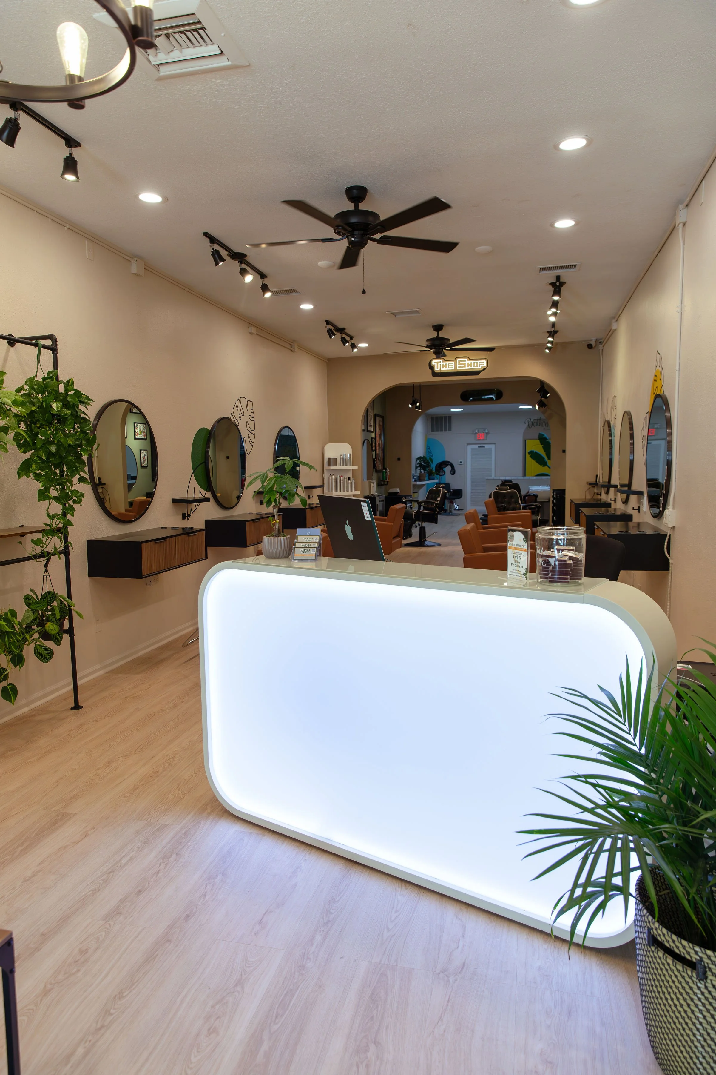 Velvet Edge Salon & Barbershop in St. Petersburg, FL (4)