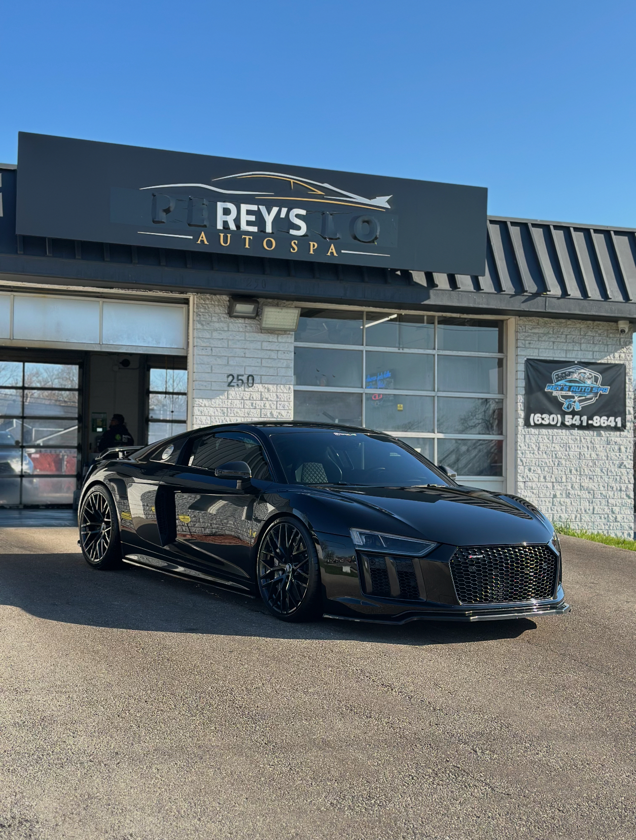 Rey’s Auto Spa Inc in Downers Grove, IL (3)