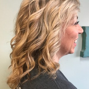 charstarhair @ the mane hair co in Peebles, OH (3)