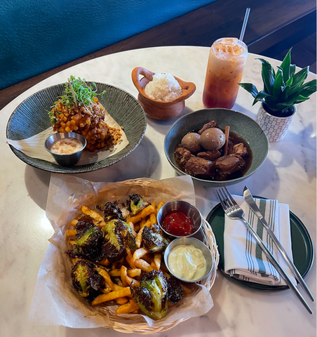 KAN KIIN BRUNCH & THAI EATERY in Daly City, CA