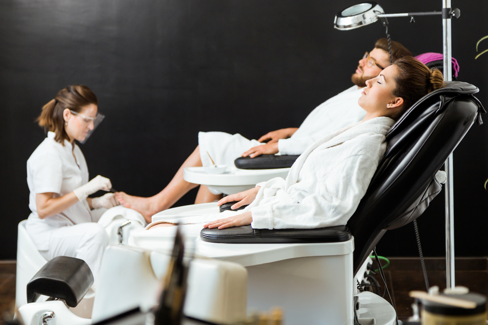 Luxe Nails & Spa in Clinton Township, MI