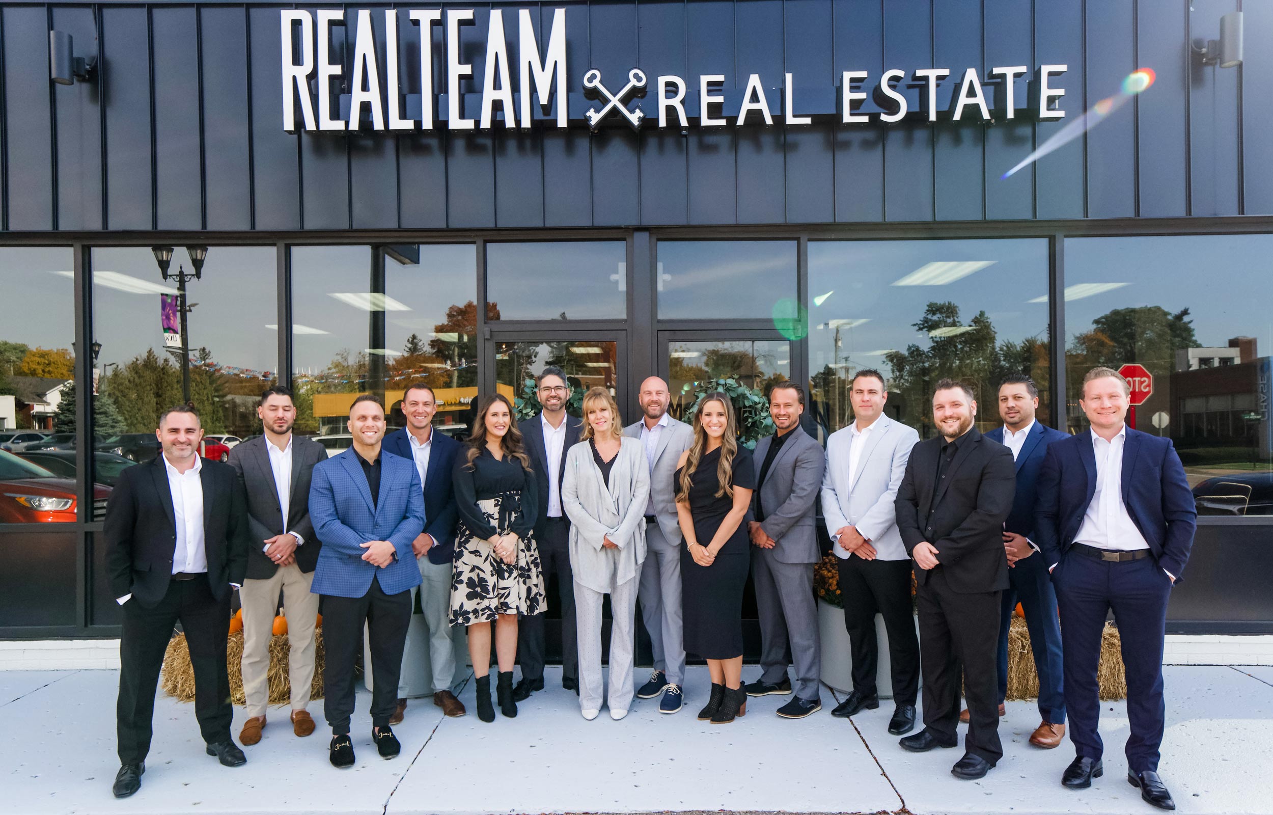 REALTEAM Real Estate in Utica, MI (2)