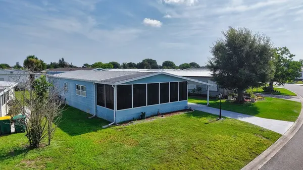 Melissa Murphy Realtor & Notary - Dale Sorensen Real Estate in Sebastian, FL (4)