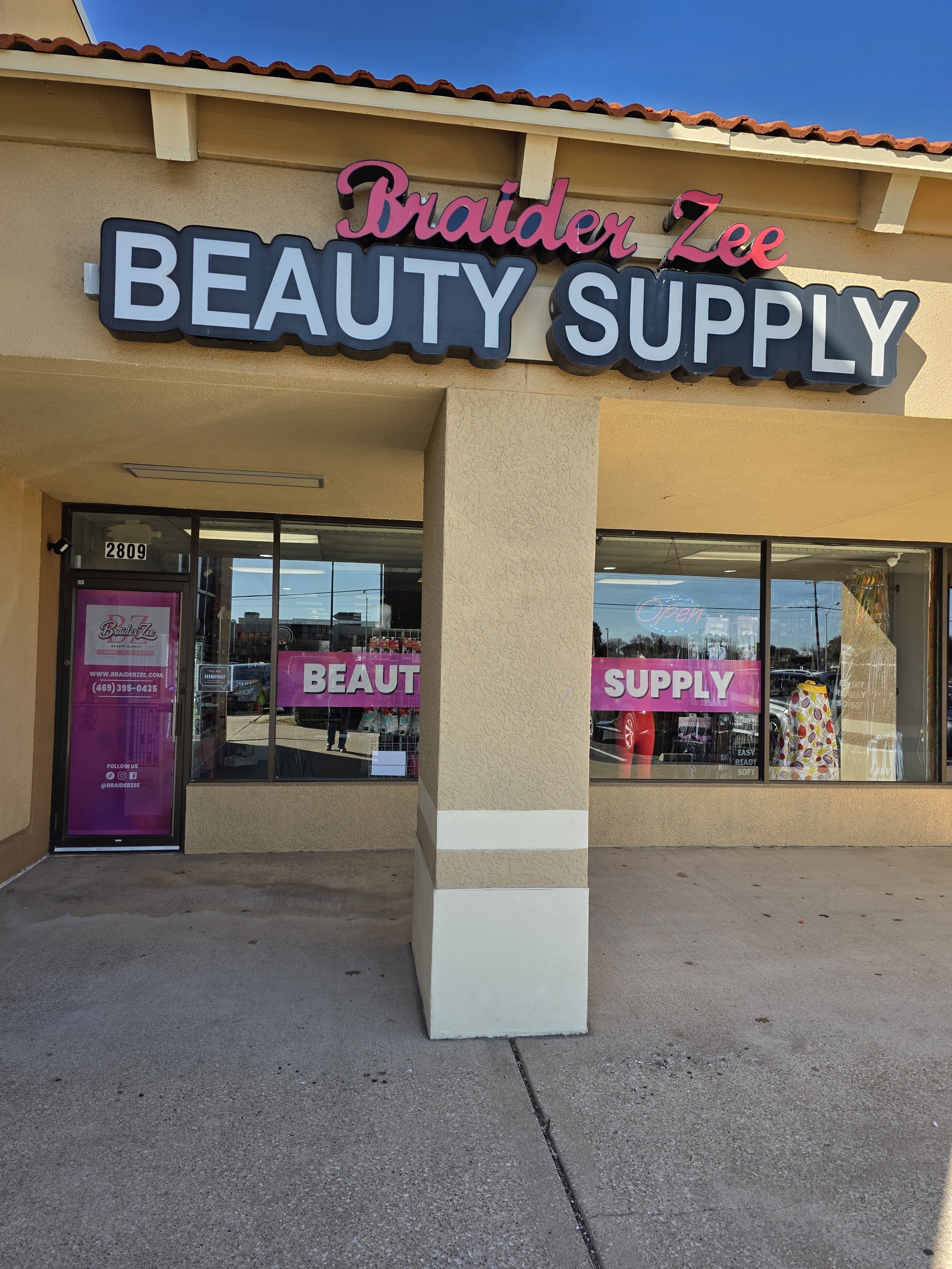 Braider Zee Beauty Supply in Plano, TX