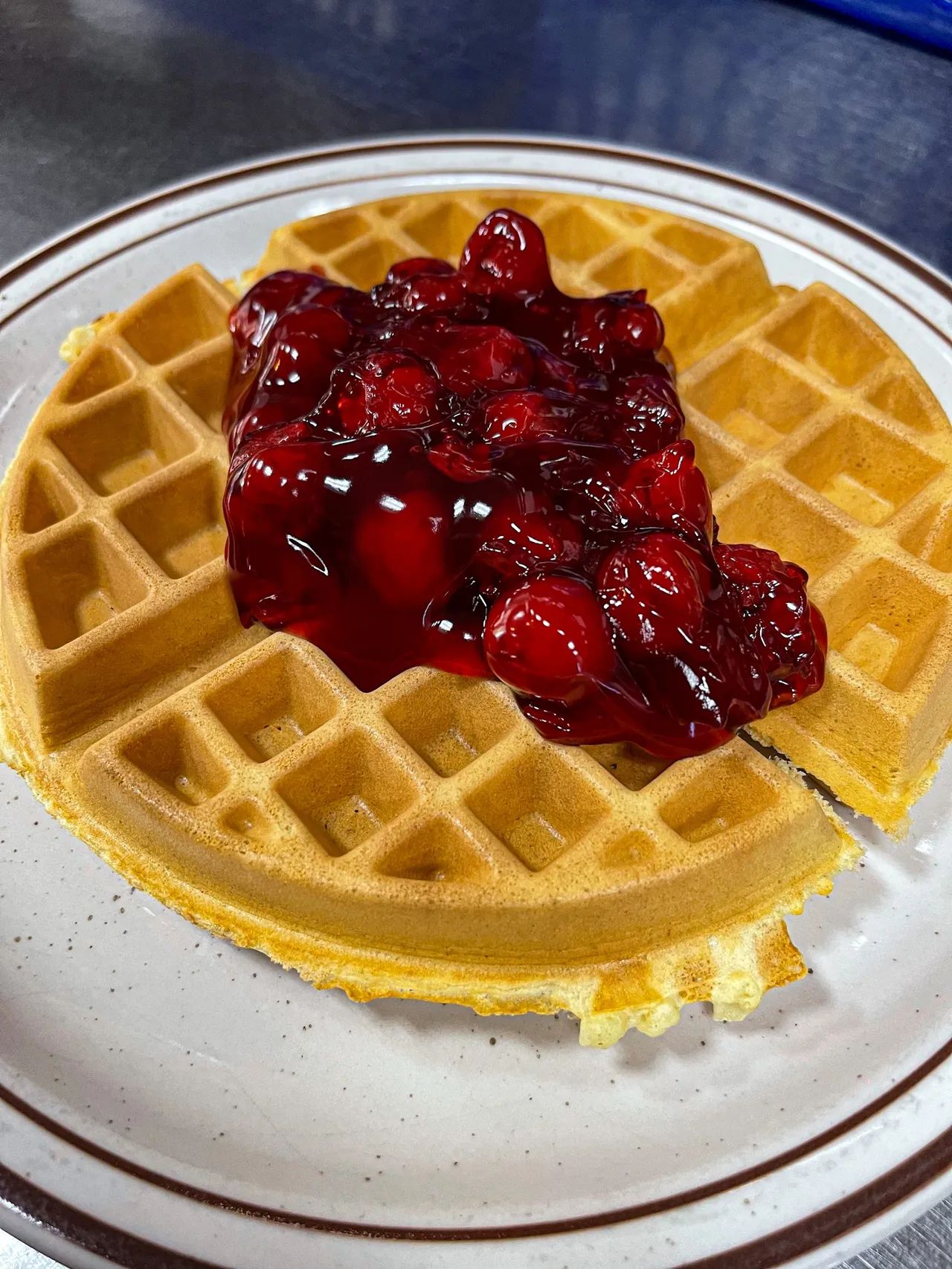 Six Star Family Restaurant in Woodhaven, MI