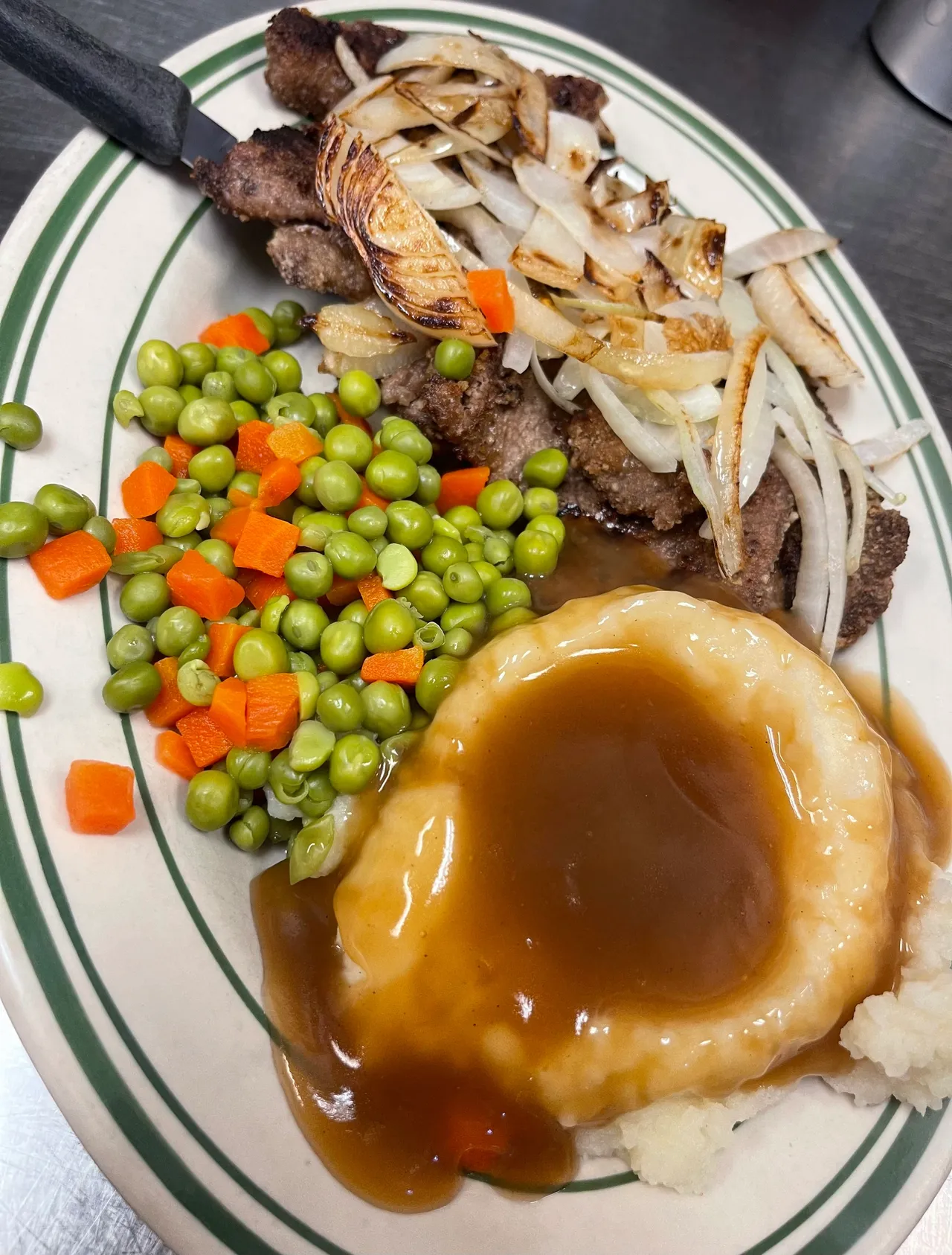 Six Star Family Restaurant in Woodhaven, MI (4)