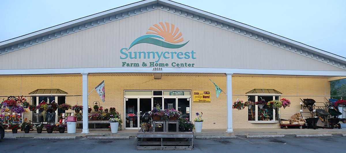 Sunnycrest Farm & Home Center in Smithsburg, MD