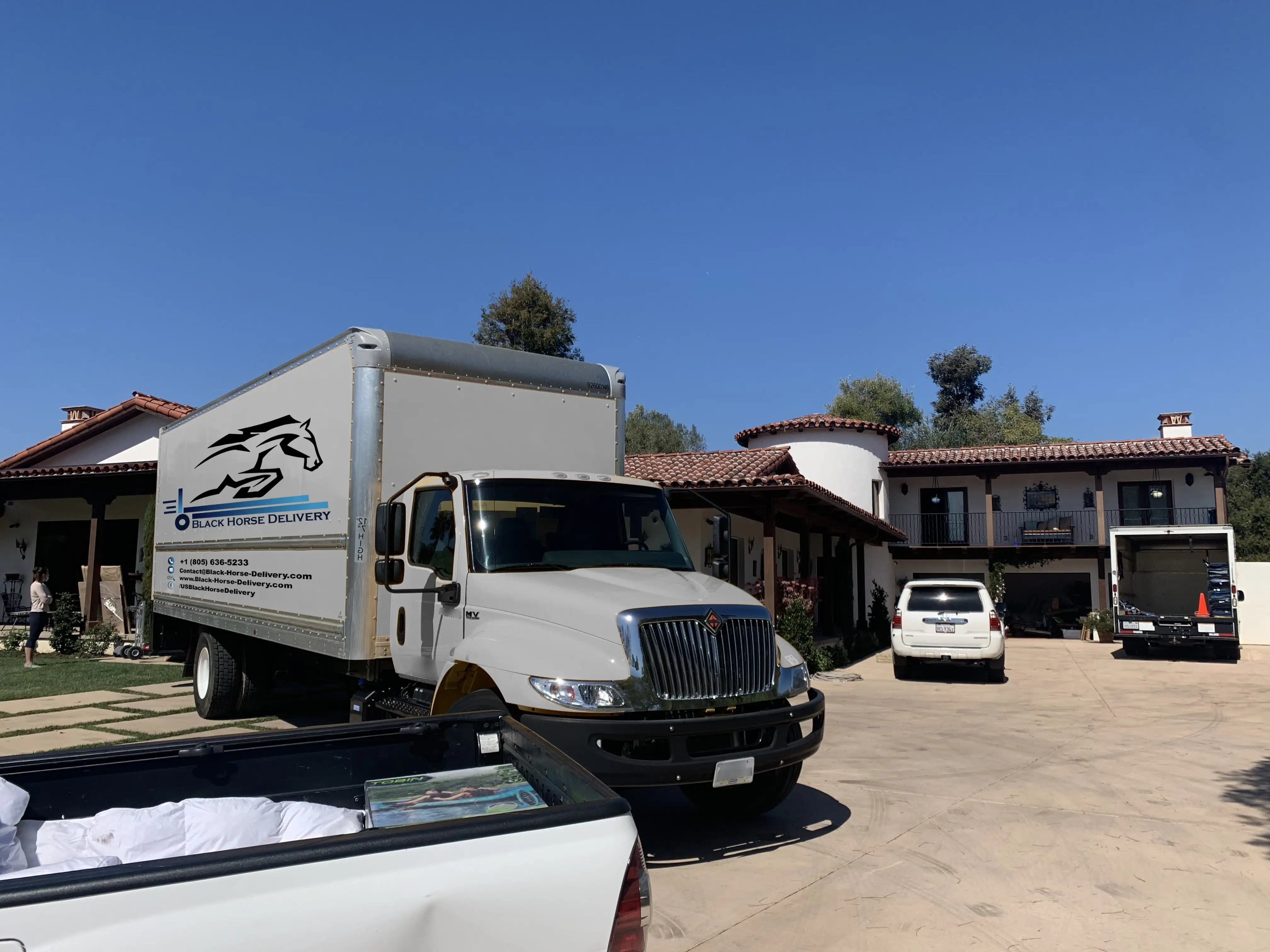 Black Horse Delivery in Ventura, CA (4)