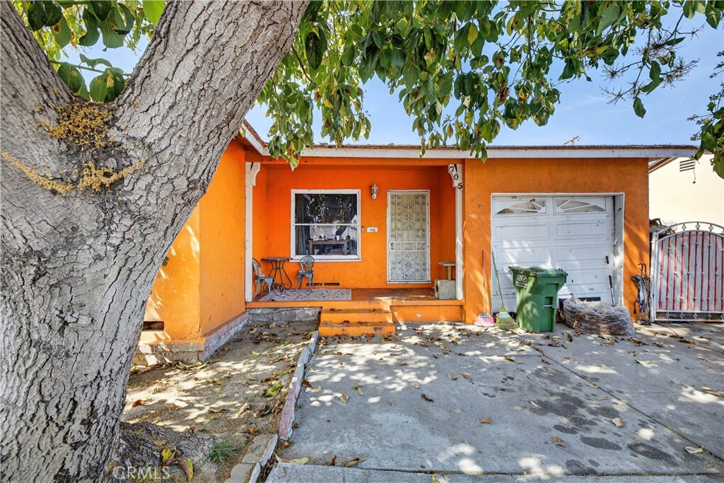 Daniel Sandoval-The Vision Group Real Estate Services in Bellflower, CA