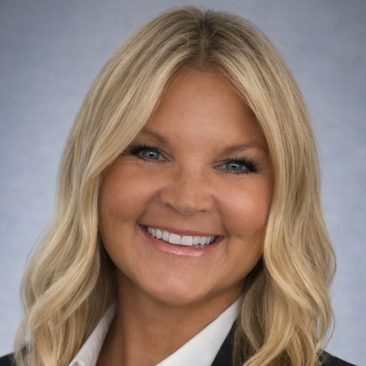 Monica McDonald, REALTOR in Tavares, FL