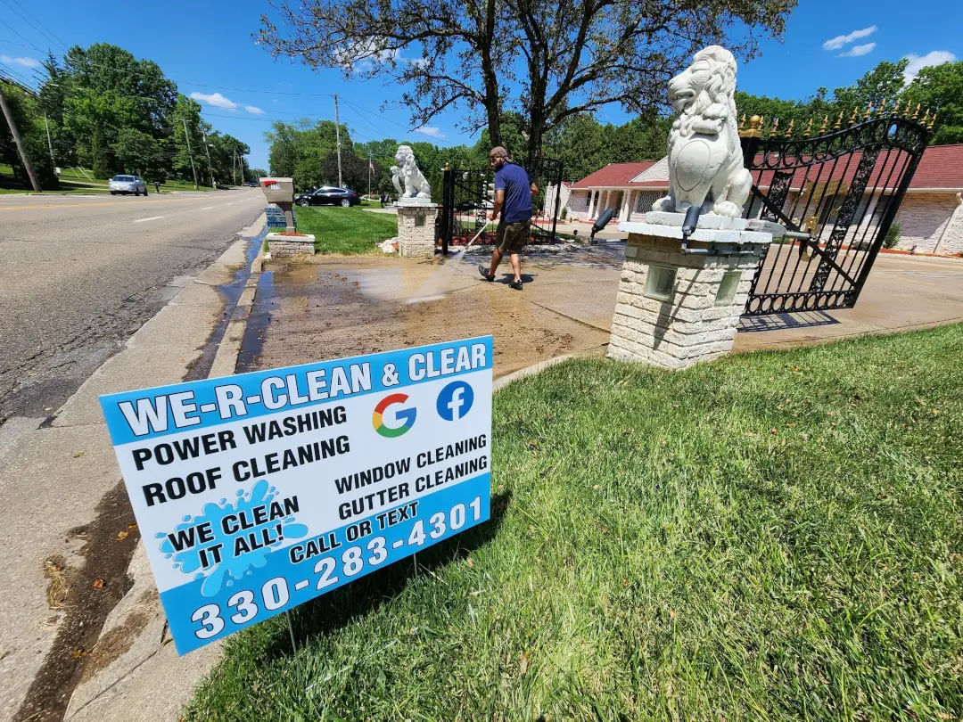We-R-Clean and Clear in Akron, OH