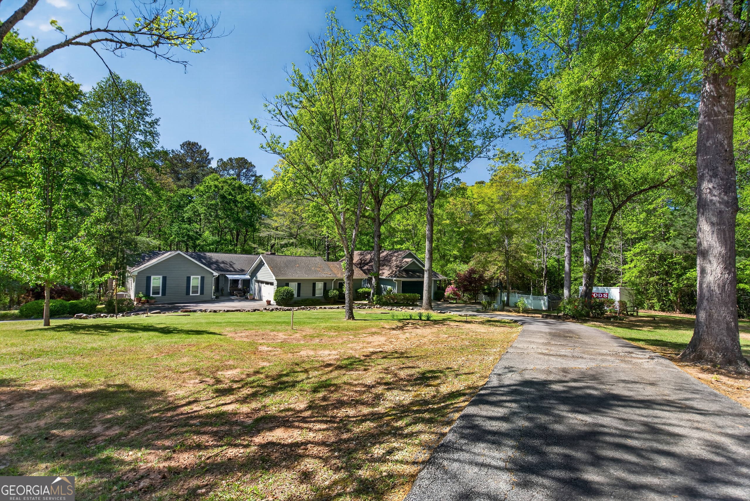 Spinks Brown Durand Realtors in West Point, GA