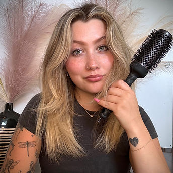 The Salty Blonde Salon in Juno Beach, FL (2)
