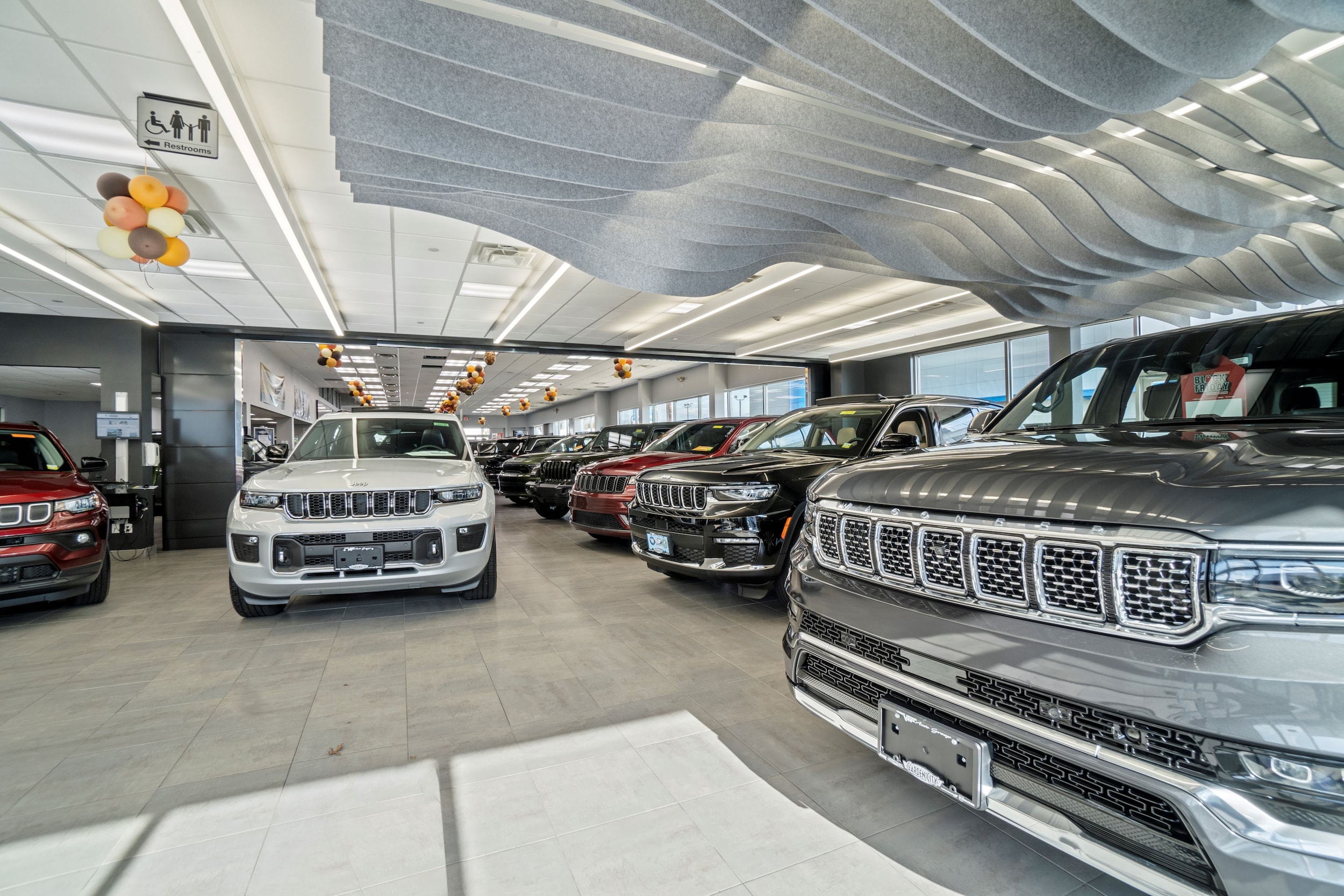 Garden City Jeep Chrysler Dodge Ram in Hempstead, NY (3)