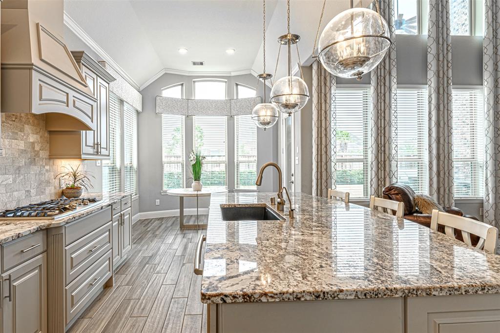 Jay Thomas Real Estate Team in Houston, TX (5)