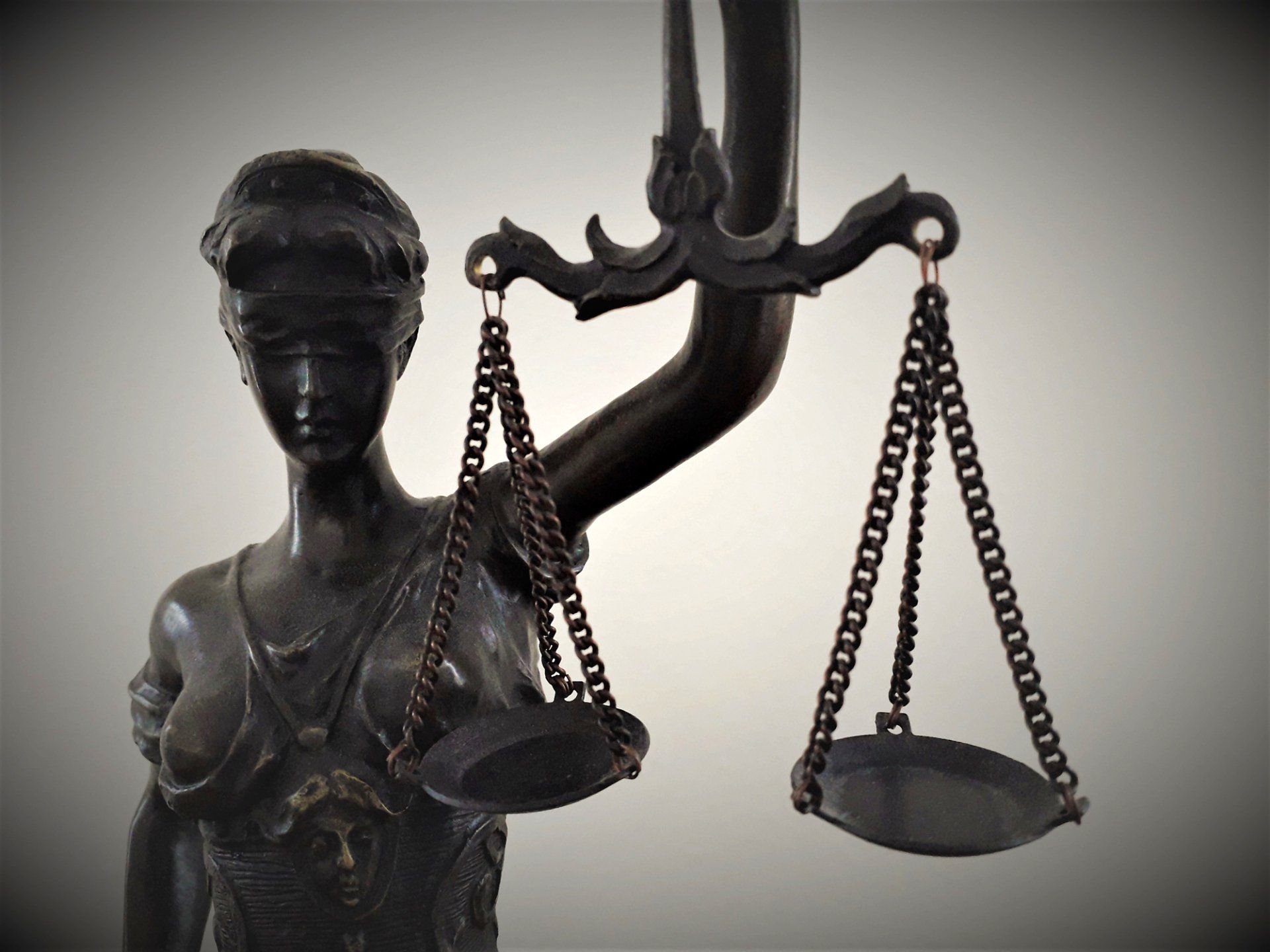 Law Offices Of Leon J. Frommer in Santa Clarita, CA (2)