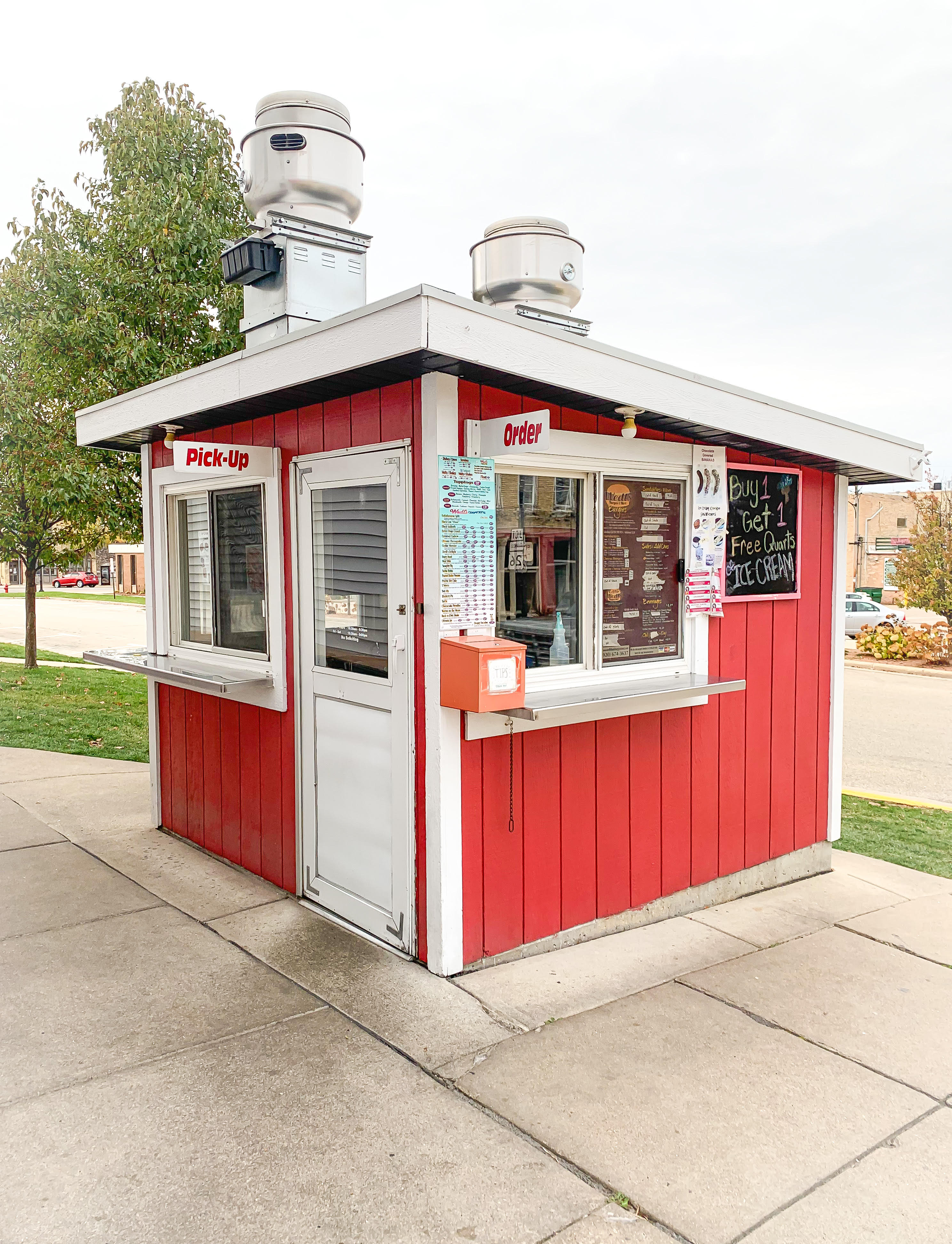 Wedl's Hamburger Stand & Ice Cream Parlor (Now Open Year- Round) in Jefferson, WI (6)