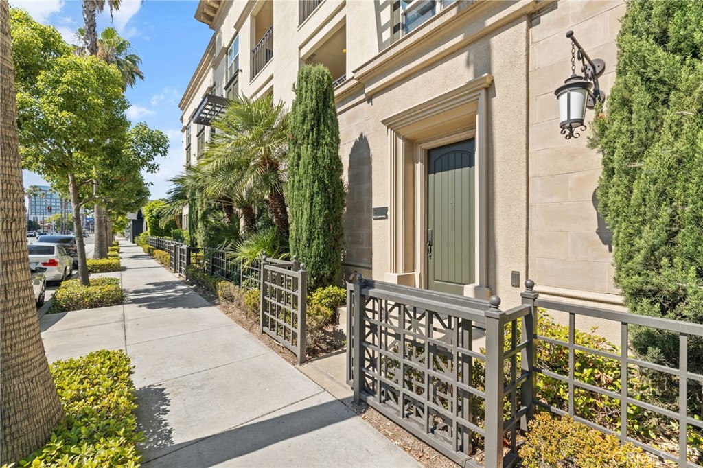 Luisa Casanova at First Team Real Estate Calabasas in Calabasas, CA (5)