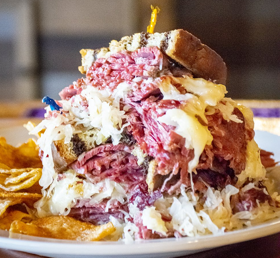 Musketeers Bar & Grill in Richfield, OH