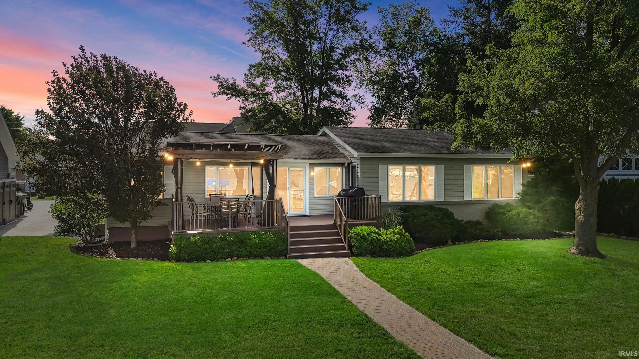 Anchor and Arbor Lakefront Real Estate by Daniel Orlando in Wolcottville, IN (3)