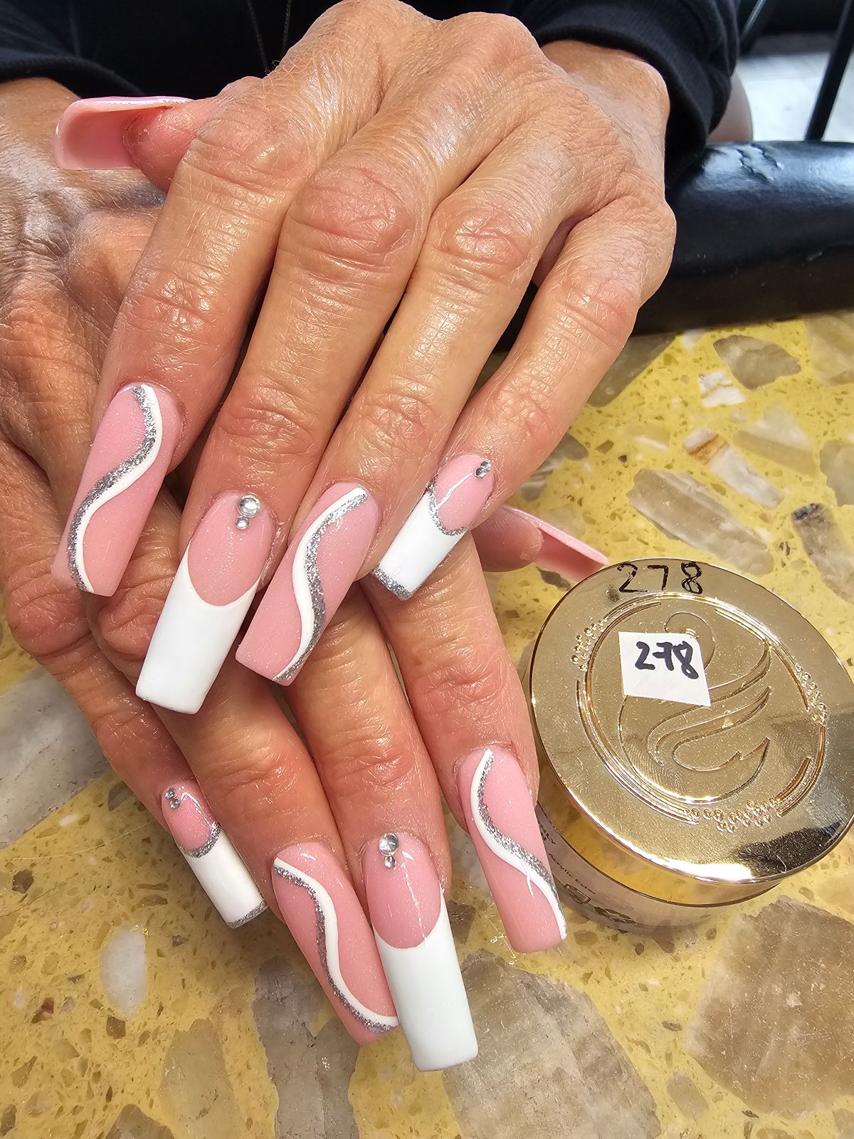 Hi-Tech Nails And Spa By NC in Turlock, CA (5)