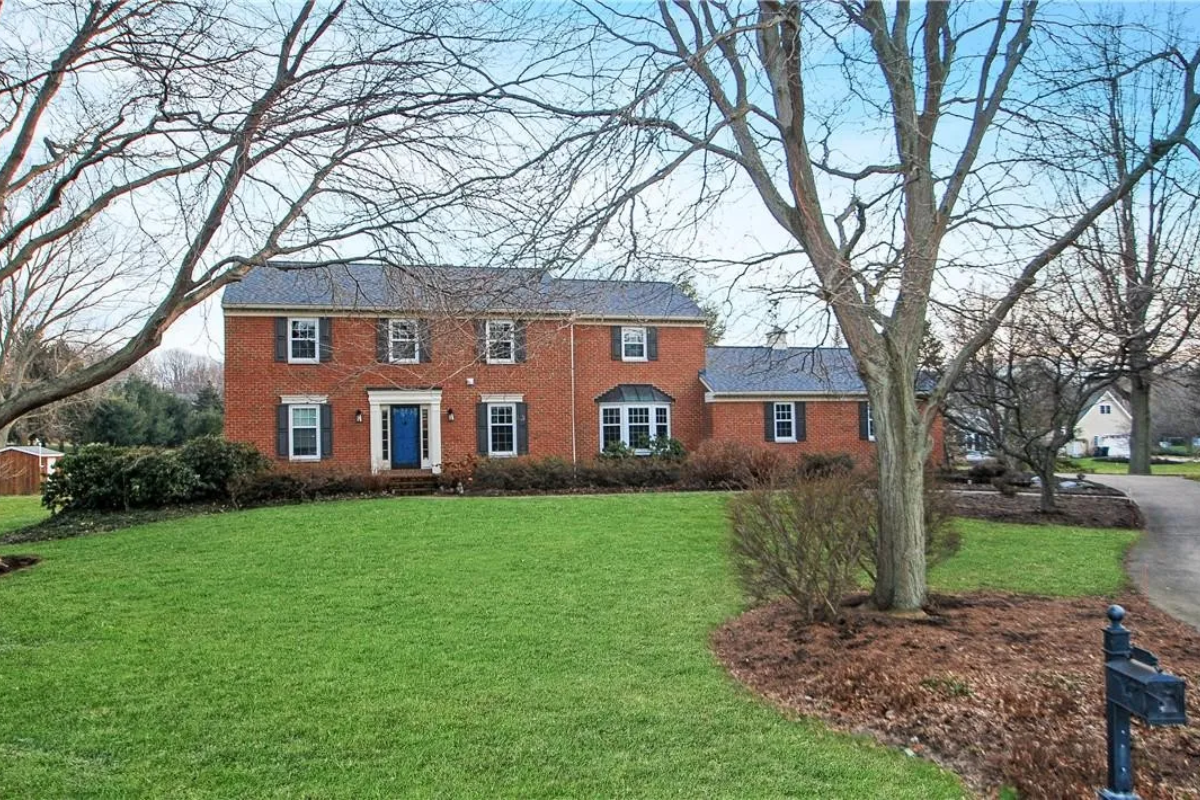 Sarah Hordusky, REALTOR® in Erie PA in Erie, PA (6)