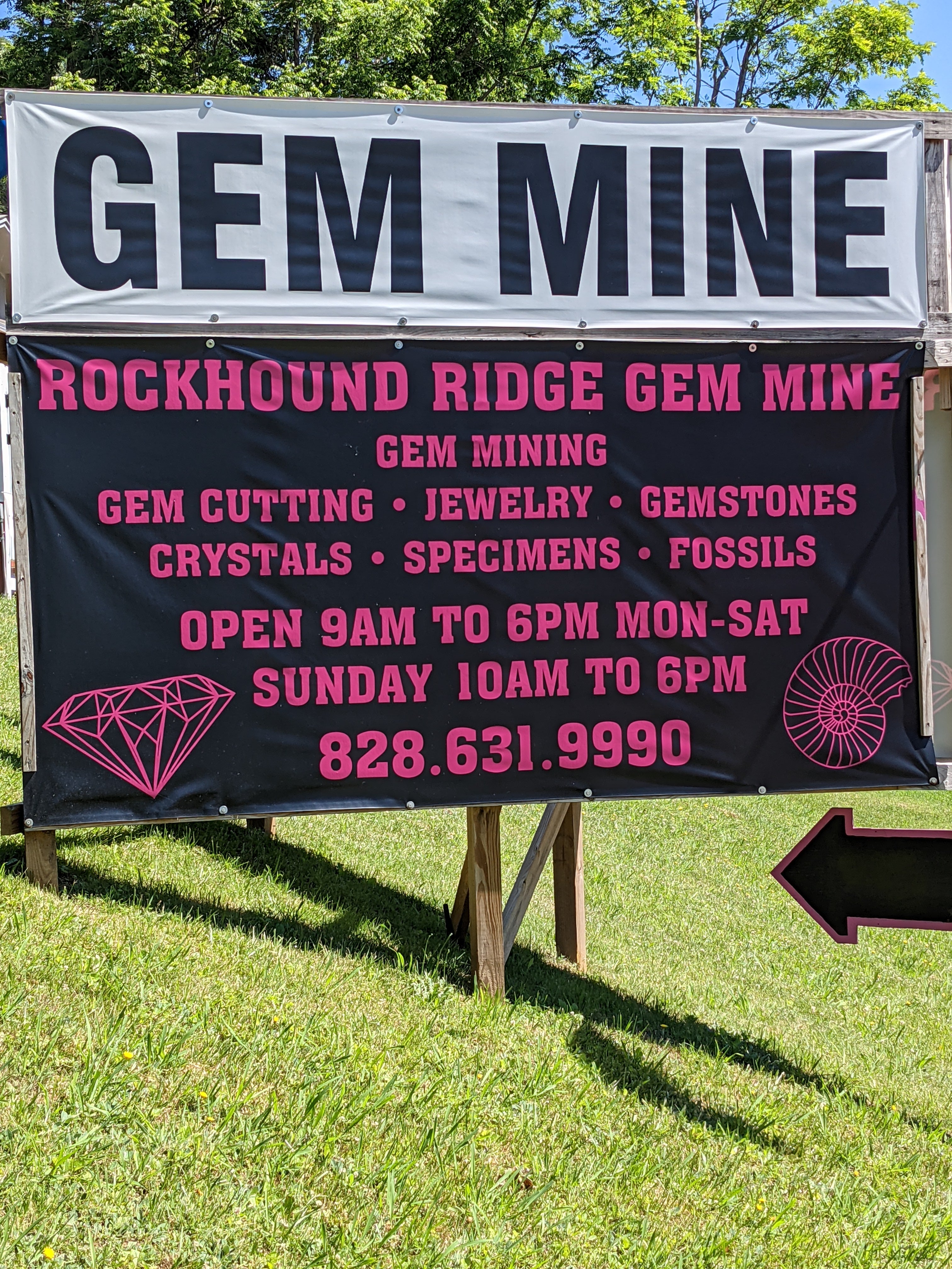 Rockhound Ridge Gem Mine and Rock Shop Inc. in Sylva, NC (3)