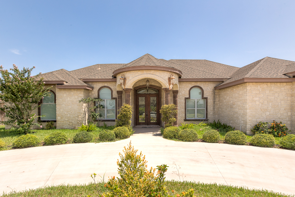 The Ryan & Brian Real Estate Team in McAllen, TX (2)