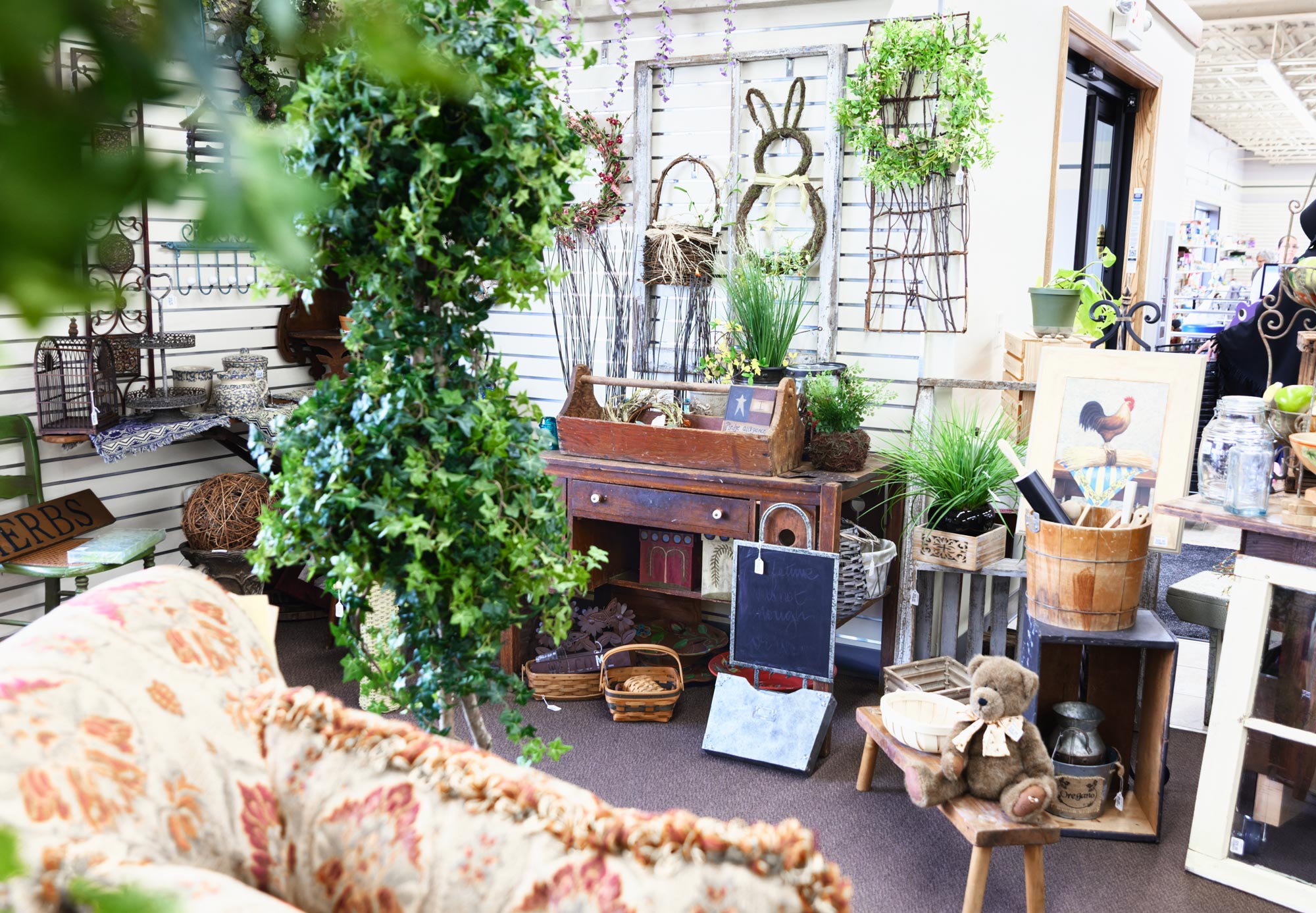 Save & Serve Thrift Shop in Millersburg, OH