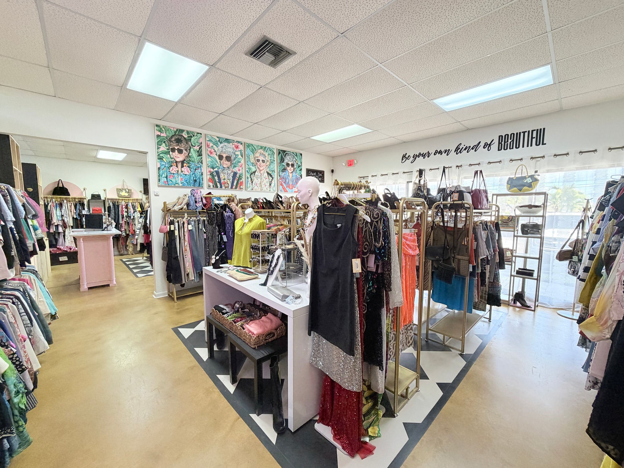 Lynn's Closet Boutique in West Palm Beach, FL (5)
