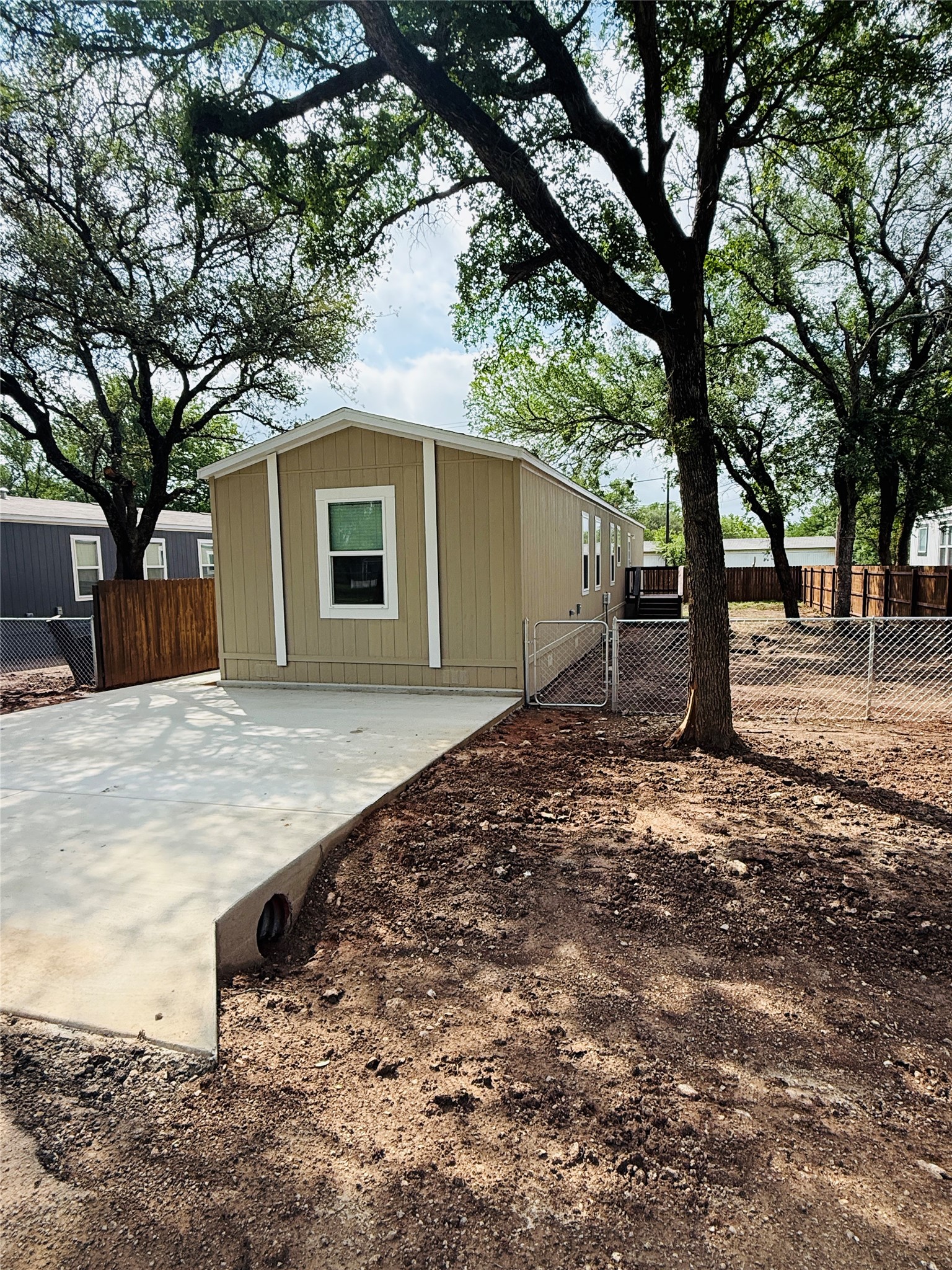 Joy Michelle Realty Group, JPAR in Burleson, TX